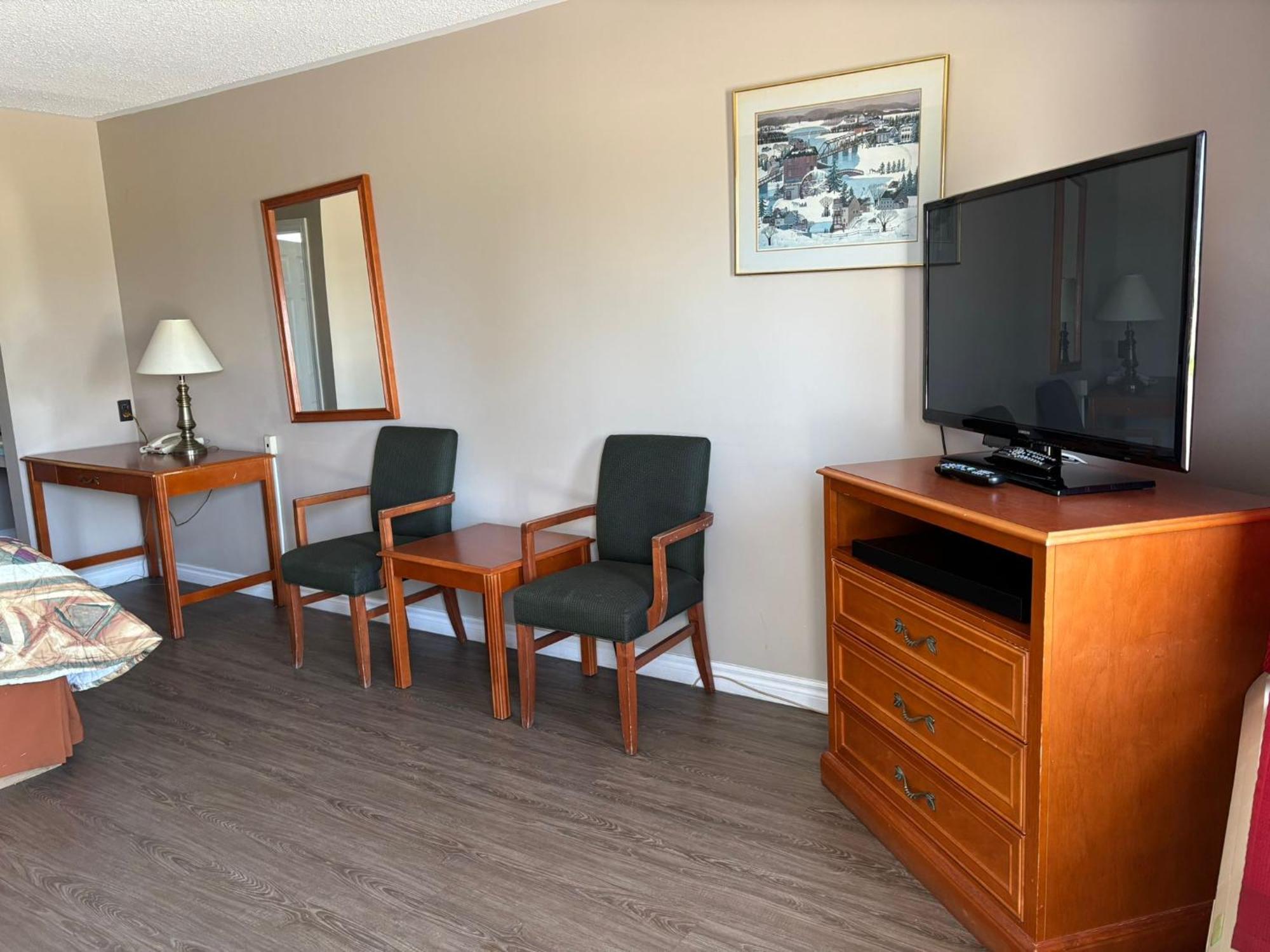 Seven Oakes Motel Kingston Eksteriør bilde
