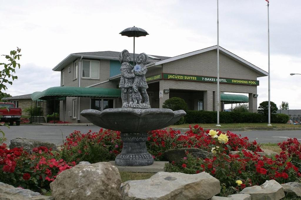 Seven Oakes Motel Kingston Eksteriør bilde