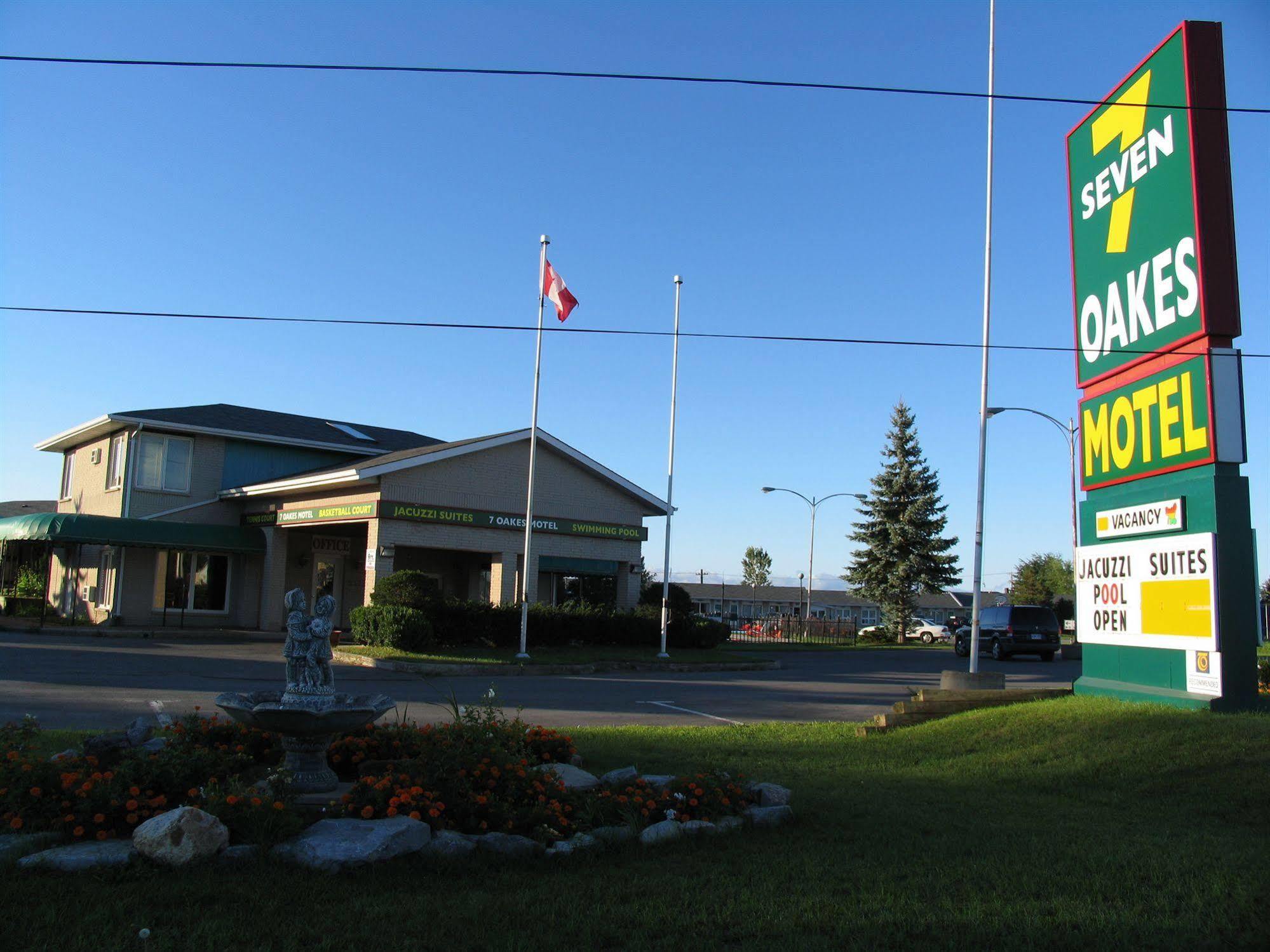 Seven Oakes Motel Kingston Eksteriør bilde